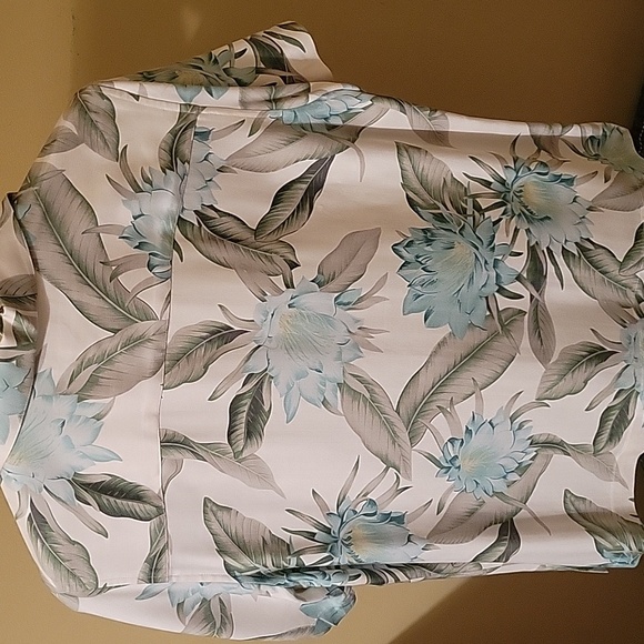 Tommy Bahama Womens L Blouse - Picture 7 of 7